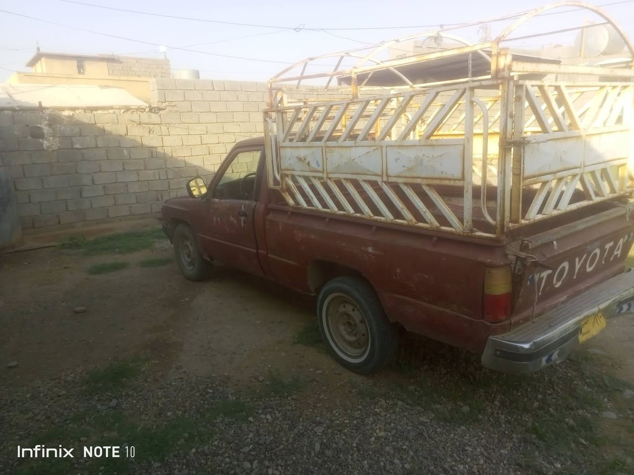 سلام عليكم ورحمه الله وبركاته البيع بيكم تويوتا موديل 1985 كير ومحرك شرط كهرباياتو كل شغاله وشرط التحويل تواير ربعتهن جدد السعر المطلوب 25 ورقة وبيه مجال شي قليل رقم الهاتف *********** *********** خابر ودلل حياكم الله جميعا
