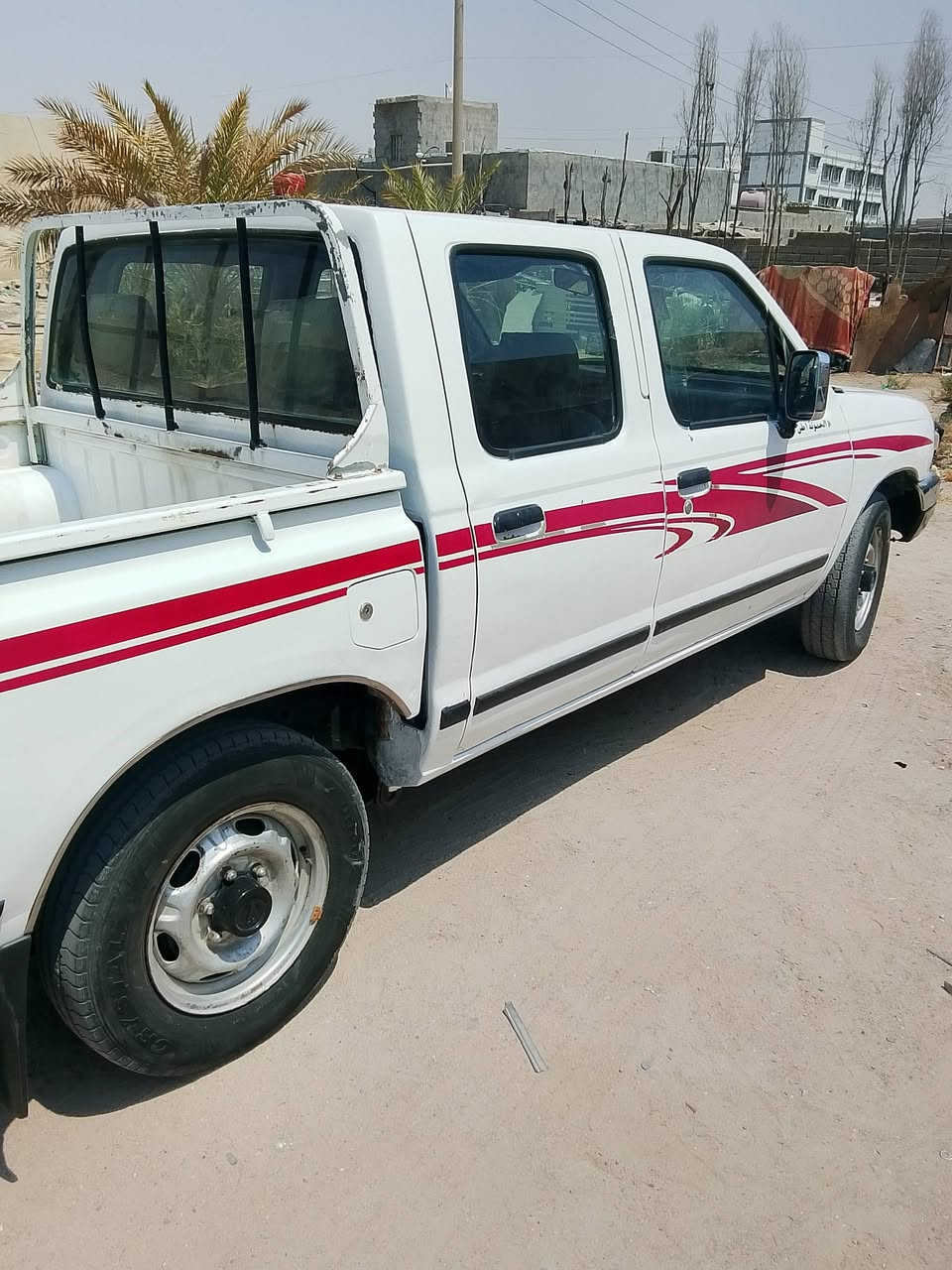 بيكم نيسان موديل 99 سنويه منتهيه 
سياره كير ومكينه  كفاله ترأي وين ما تريد 
سياره مصبوغه جماليه سياره خير من الله 
تبريد الفان وكف
سعر 55وبيه مجال الشراي  رااعي سياره
*********** نتصال

وتساب***********
