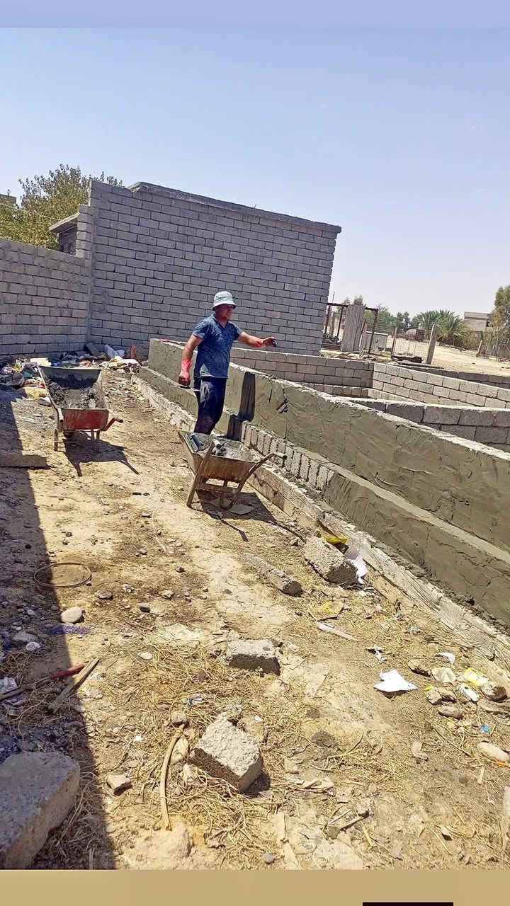 كادر ابو التوت لكافه الاعمال
1:تصفير بيوت
2;فرش حجر بيوت وحواش
3:تفليش بيوت كبيره وزغيره
4:تفليش حايط وتنضيف البلوك 
5: تصفيط البلوك ع الخريطه
6: لبخ تكعيبه 
7، فتح مكان دكتات تبريد مركزي 
وكافه الاعمال الحره
‏‪‏‪‏‪***********‬‏ عبد الرحمن نوري
‏‪***********‬‏ عبود
