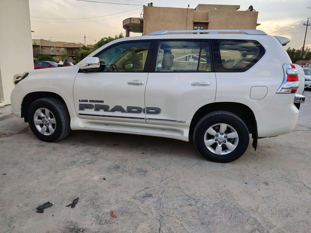 برادو TXL • موديل ٢٠١٤ • ماشي ١٨٦