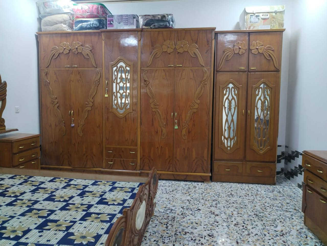 غرفه خشب صاج عراقي للبيع
السعر900 وبيها مجال 

استفسار الانتصال ع الارقام التالية 
 ‏‪***********‬‏ كورك 
‏‪***********‬‏ اسيا
