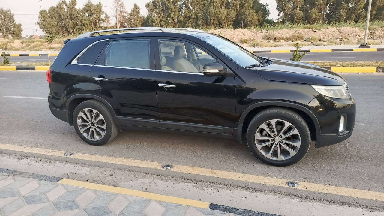 سورنتو موديل 2014 خليجي بيه صبغ يم الرقم ب الجنطه  وبارد ب الباب الخلفي فول مواصفات فتحه بصمه رقم أربيل الجديد تحويل مباشر السعر 133 وبيه مجال للشراي 
مكينه 4 سلندر 7 راكب 3 قطع تبريد كشنات جلد وكهرباء 
بيه منظومة غاز كير ومكينه خير من الله 
مكان واسط العزيزيه 
***********
