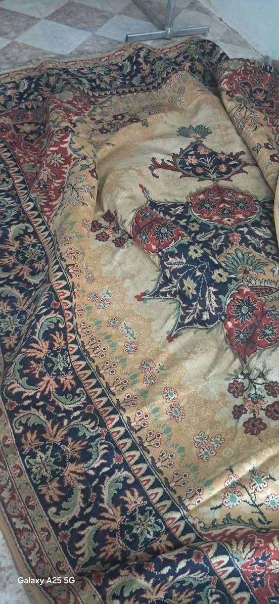 غراض  البيع ستفسار اكثر تصل على رقم  بحركه قرب جامع ملا رشيد
📲 متوفر واتساب***********مراسله خط فقط

نص مكتوب في الصور:
- +964 751 884 0...
- اليوم، ٧:٠٢ م
- Galaxy A25 5G