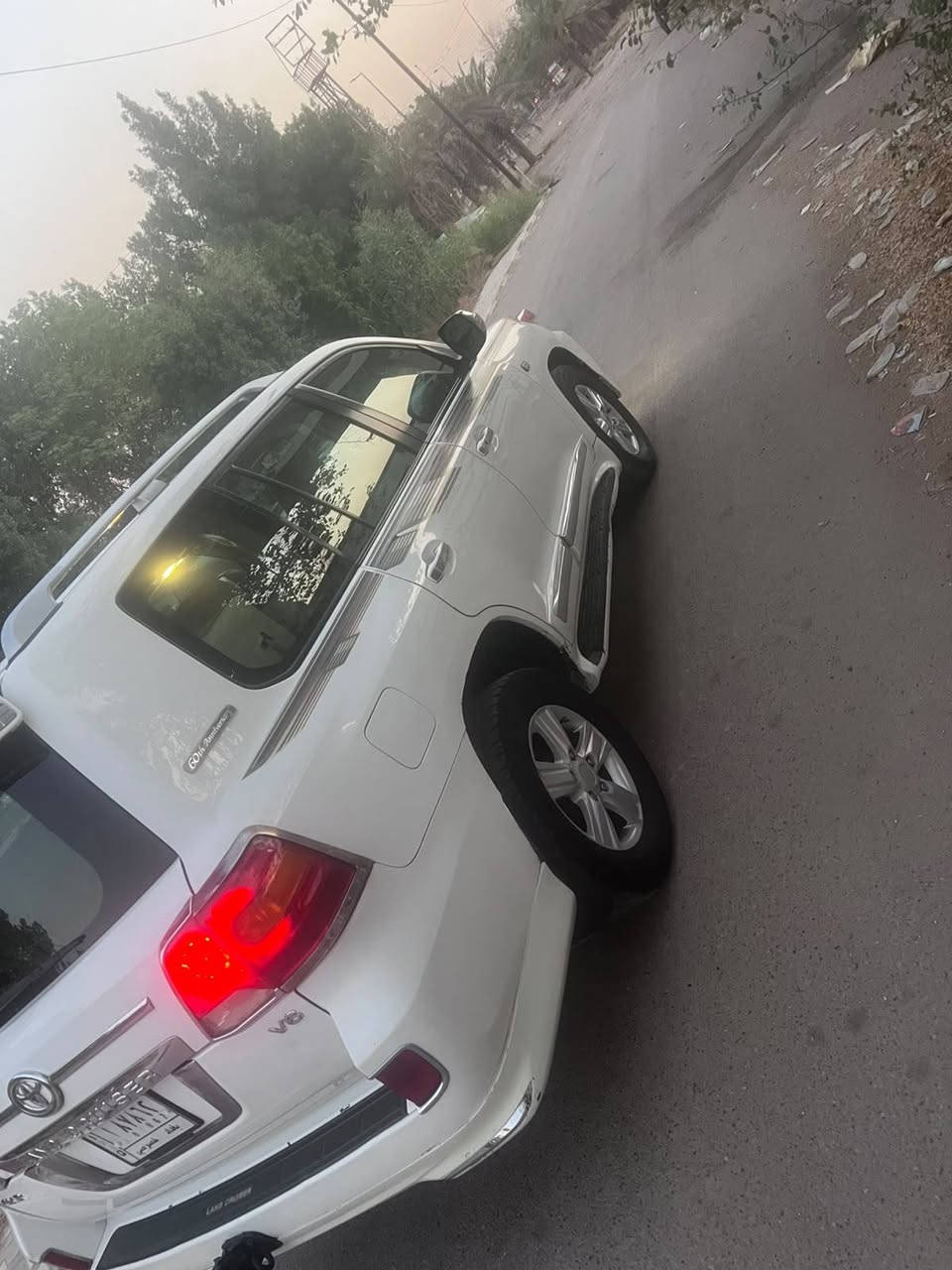 السلام عليكم
لاندكروز  موديل  ٢٠٠٩  السيارة فول مواصفات 
 السيارة باسمي 
باقي التفاصيل موجودة بالسونر 
مكاني الجادرية
السعر ٢٣٥
***********
