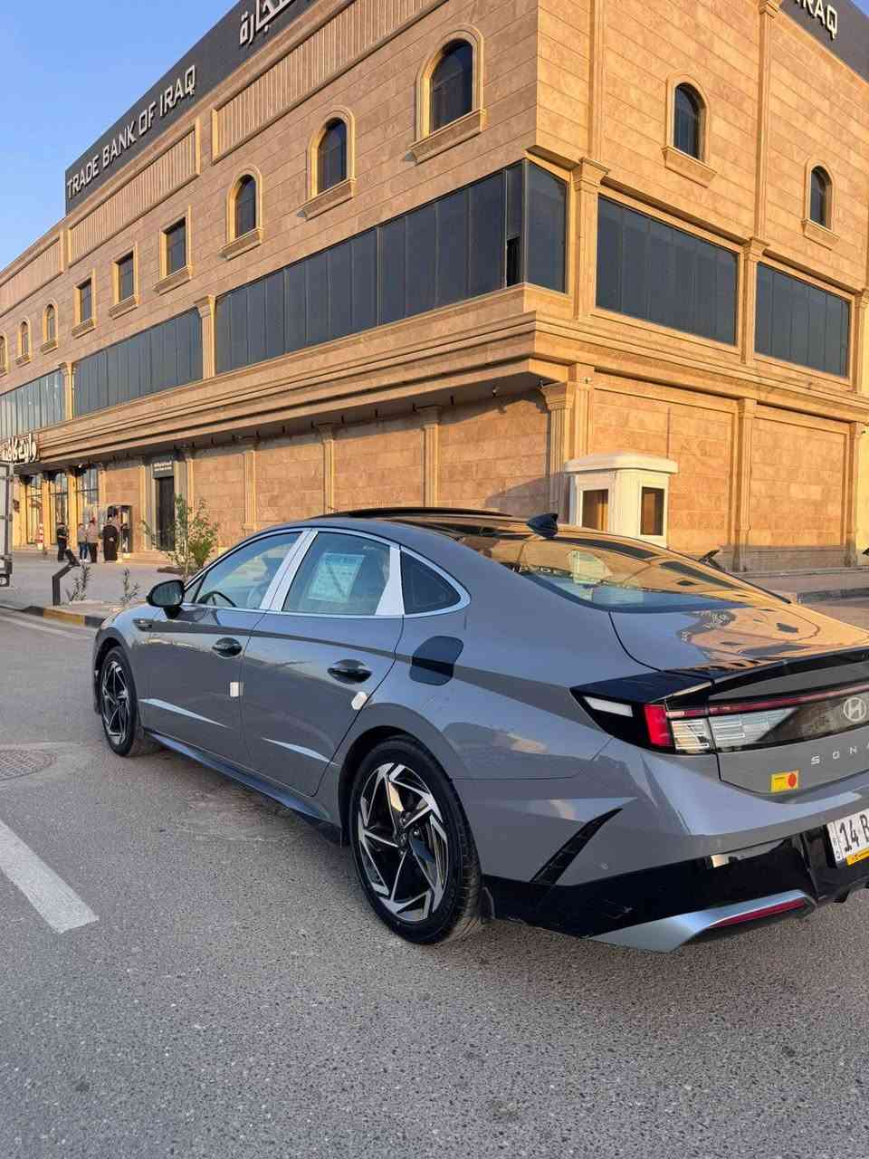 سلام عليكم سوناتا مديل 24 سياره حره تحويل ثاني يوم وارد امريكي فول مواصفات المتدد ماشيه 40الف سعر 188 وبيه مجال الاتصال ***********
