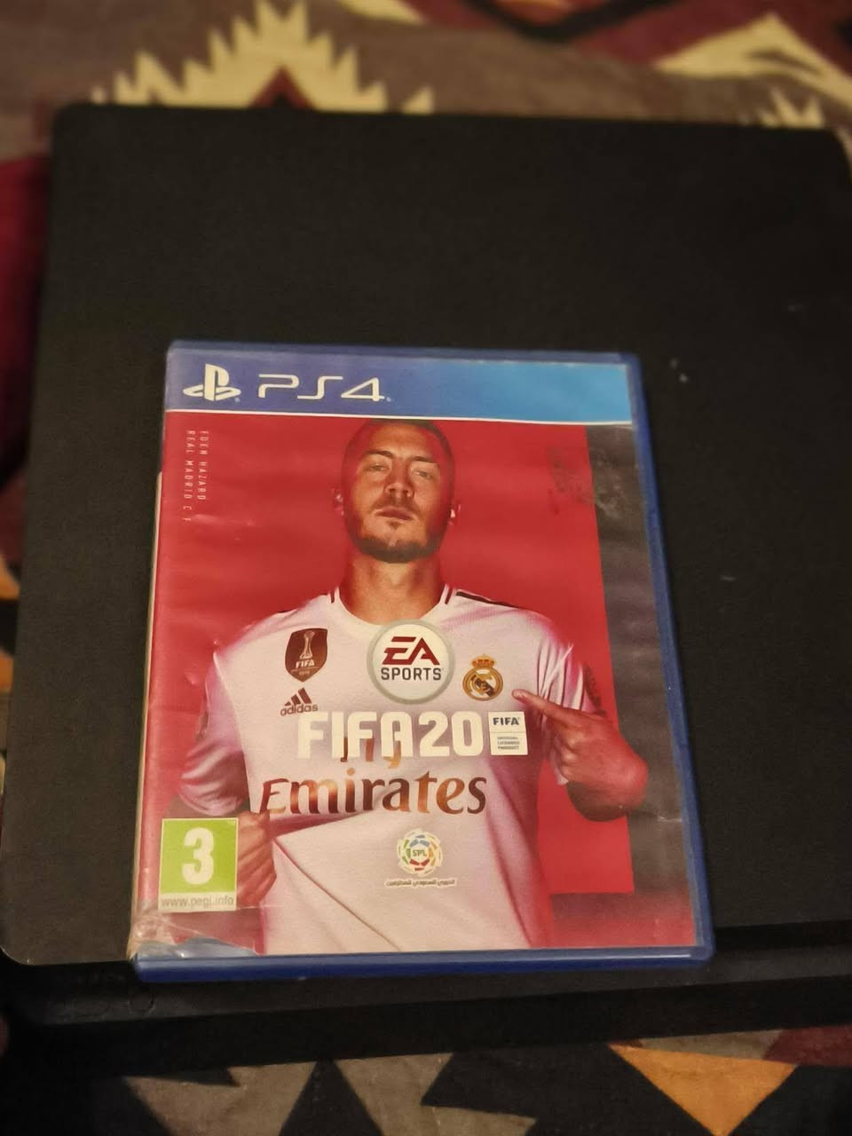بلي فور سلم اوبي للبيع
ويا جويستك وحده 
ويا اربع اقراص 
Fifa20
Ghoset Recon
Battlefield v
Gta 5
الجهاز لوك ستيكر ما مفتوح عنواني ديالى الخالص 
الرقم ***********
