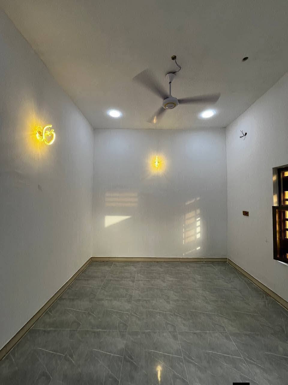 دار سكن في البهادريه
#المساحة :: 110م
طابو زراعي عراقي نموذج 25🌹🌹0772553474
البناء حديث مع خارطة مميزة 
#يحتوي :: طارمة صحيات خارجية 
استقبال مطبخ صالة غرفتين منام
صحيات داخلية درج 
البصرة - ابي الخصيب - البهادرية 
#السعر :: 65 مليون قابل للتفاوض 
#للأستفسار :: ***********
