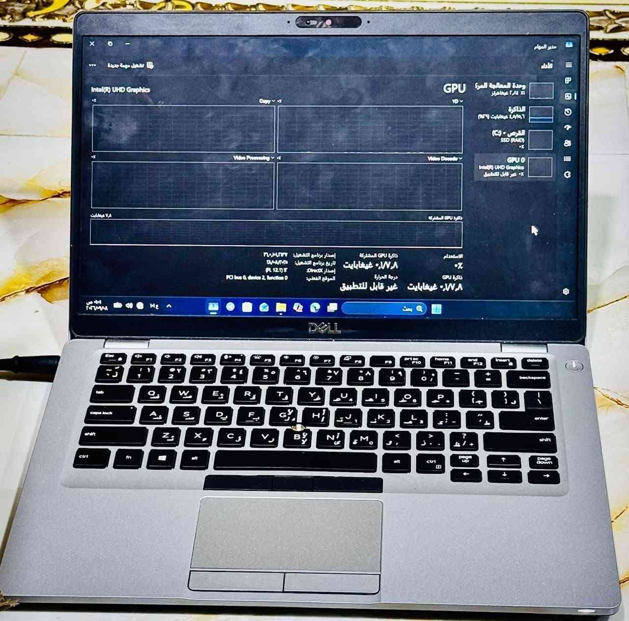 السلام عليكم 💻 لابتوب Dell ممتازة للبيع (تفتح 180 درجة)
لابتوب Dell Latitude 5411 نظيف للبيع، الشاشة مالته تقلب 180 درجة.
معالج قوي i5 فئة (i5-10400H) H مو العادي.
الذاكرة العشوائية (RAM): 16 جيجابايت
هارد SSD سريع 256 جيجا.
كرت الشاشة: Intel(R) UHD Graphics بحجم 8 جيجا ويا الرام
الجهاز بحالة ممتازة ونظيف جداً وجاهز للاستخدام الفوري.
والبرامج الهندسية.مع ملحقات نضيفه وجديده 
السعر 330 وبيه مجال 
***********

نص مكتوب في الصور:
- مدير المهام
- الأداء
- وحدة المعالجة المركزية GPU
- الذاكرة
- القرص - (C:)
- GPU 0
- Intel(R) UHD Graphics
- Copy
- V
- Video Decode V
- Video Processing V
- ذاكرة GPU المشتركة
- ٧,٨ غيغابايت
- ذاكرة GPU المشتركة ٧,٨ غيغابايت
- الاستخدام 1%
- ذاكرة GPU ٧,٨ غيغابايت
- درجة الحرارة غير قابل للتطبيق
- إصدار برنامج التشغيل: ٣١,٠.١٠١.٢١٣٧
- تاريخ برنامج التشغيل: ٢٨/٠٨/٢٠٢٠
- إصدار DirectX:
- (FL 12.1) IF
- الموقع الفعلي: PCI bus 0, device 2, function 0
- بحث
- ١:٥١ ص
- ٢٠٢٦/٠٩/٠٨
- 114
- الإعدادات العثور على إعداد النظام > حول Eng foad Eng.Foad.H@outlook.com الصفحة الرئيسية النظام والأجهزة Bluetooth الشبكة والإنترنت إضفاء طابع شخصي التطبيقات الحسابات اللغة والوقت الألعاب إمكانية الوصول الخصوصية والأمان Windows Update المعالج Intel(R) Core(TM) i5-10400H CPU @ 2.60GHz 2.59 GHz ذاكرة RAM المثبتة ١٦,٠ غيغابايت السرعة: ٢٩٣٣ MT/s بطاقة الرسومات 128 MB Intel(R) UHD Graphics مساحة التخزين 238 GB تم استخدام ١٣٣ GB من GB ۲۳۸ إعادة تسمية هذا الكمبيوتر نسخ ENG Latitude 5411 معلومات الجهاز اسم الجهاز المعالج Intel(R) Core(TM) i5-10400H CPU @ 2.60GHz (2.59 GHz) ذاكرة RAM المثبتة ١٦,٠ غيغابايت (١٥,٦ غيغابايت مستخدم) بطاقة الرسومات Intel(R) UHD Graphics (128) مساحة التخزين تم استخدام ١٣٣ GB من GB ۲۳۸ معرف الجهاز 3691482F-365C-49AF-84A6-75512E2F9D37 معرف المنتج 00330-80000-00000-AA393 نوع النظام نظام تشغيل بإصدار 64 بت ومعالج يستند إلى x64 Eng ٠١:٣٠ ص ٢٠٢٦/٠٩/٠٨ بحث
- مدير المهام الأداء وحدة المعالجة المركزية GPU 2.81 غيغاهرتز الذاكرة 4,5/15,6 غيغاهايت (29%) القرص 0 (C:) SSD (RAID) 0% GPU 0 Intel(R) UHD Graphics 0% غير قابل للتطبيق Intel(R) UHD Graphics Copy Video Processing Video Decode 7,8 غيغاهايت ذاكرة GPU المشتركة الاستخدام 0% ذاكرة GPU GPU 0 0,7/7,8 غيغاهايت درجة الحرارة غير قابل للتطبيق الموقع الفعلي PCI bus 0, device 2, function 0 إصدار DirectX 12 (FL 12.1) تاريخ برنامج التشغيل 2020/08/13 إصدار برنامج التشغيل 27.20.100.8476 ذاكرة GPU المشتركة 0,7/7,8 غيغاهايت 1:49 ص ٢٠٢٣/٩/٨ Hq بحث DELL
