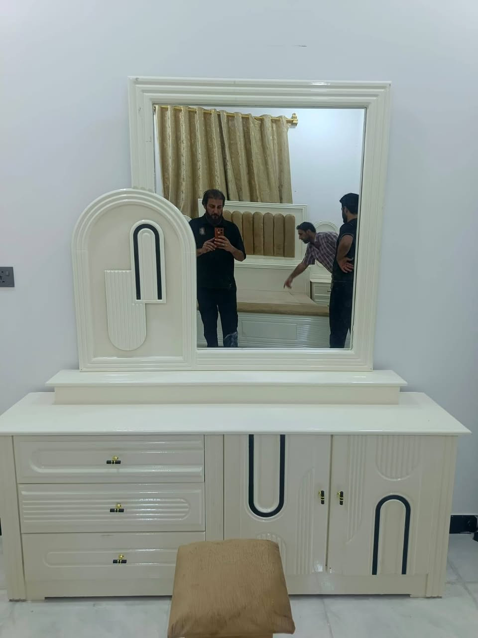 غرفه تزكام شغل عراقي وتصميم تركي العنوان بصرة كرنة الغرفه غير مستخدمة ***********

