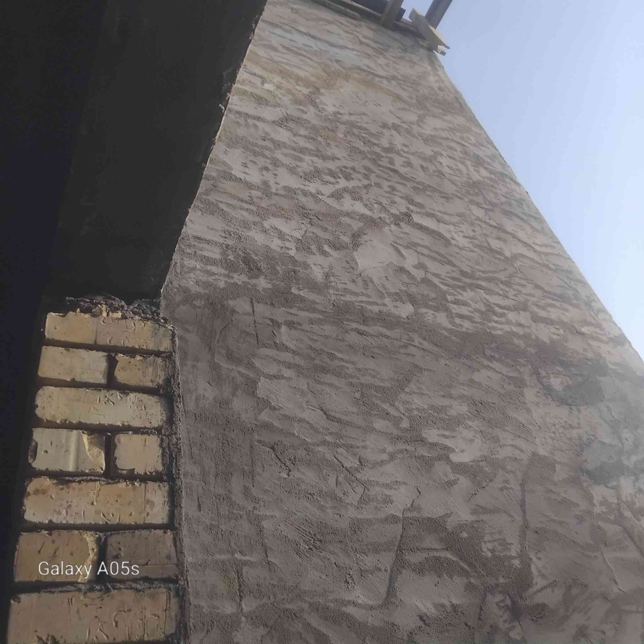 سلام عليكم متفرغ حالين خلفات لبخ سمنت خارج وداخل تريد ع متر تريد قطعي تريد بليوميه  عنواني اليوسفيه  *********** واتساب
*********** واتساب

نص مكتوب في الصور:
- Galaxy A05s
