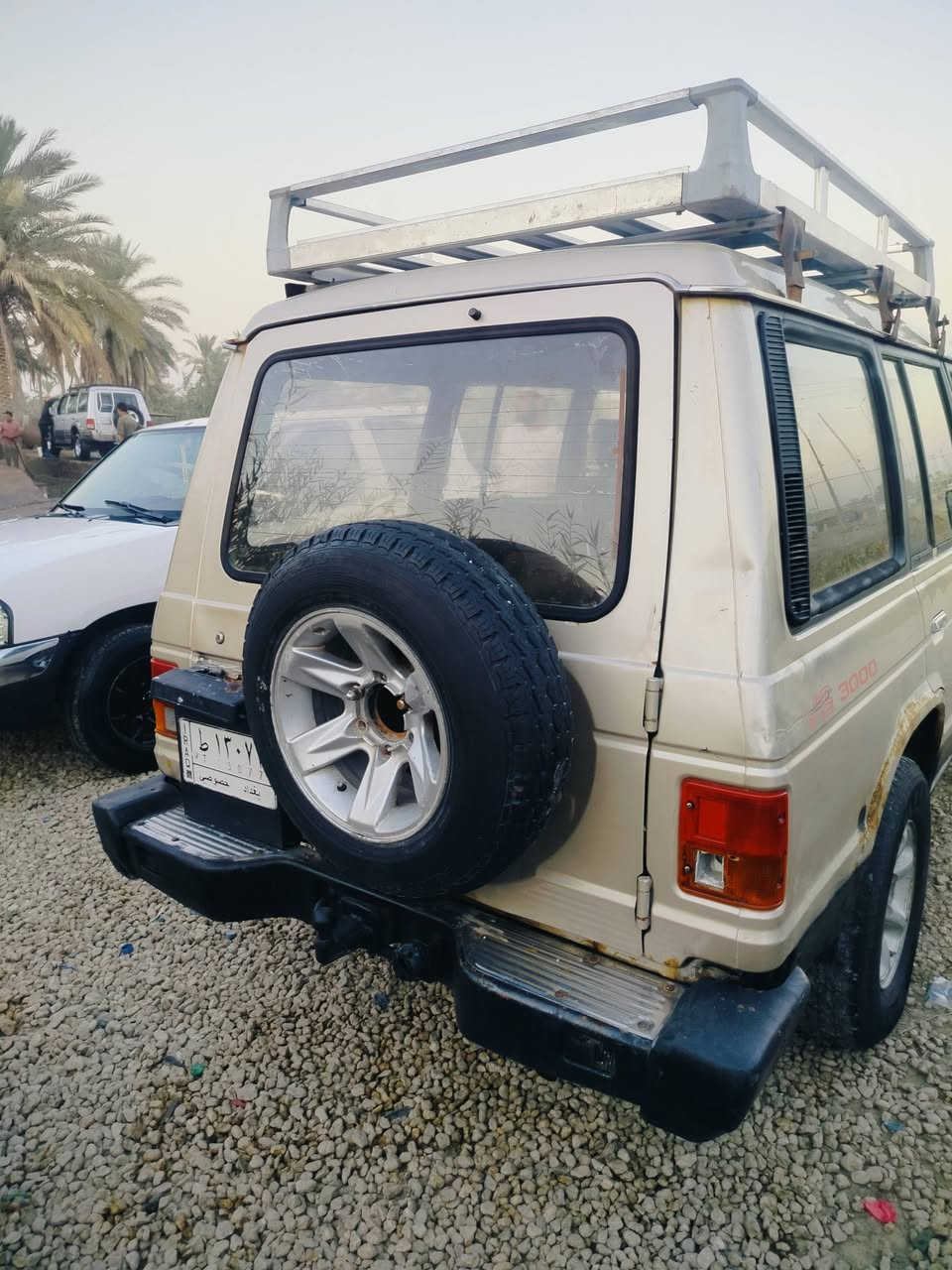 السلام عليكم من رخصه الأدمن باجيرو موديل 90 رقم بغداد تحويل مباشر مكينه وكير ونجي 4 سلندر لاتنقيص ولا تبخير اوتوماتيك بلاد مكان السيارة بابل 
السعر بلاش 20 وبيه مجال 
موبايل ***********
***********
