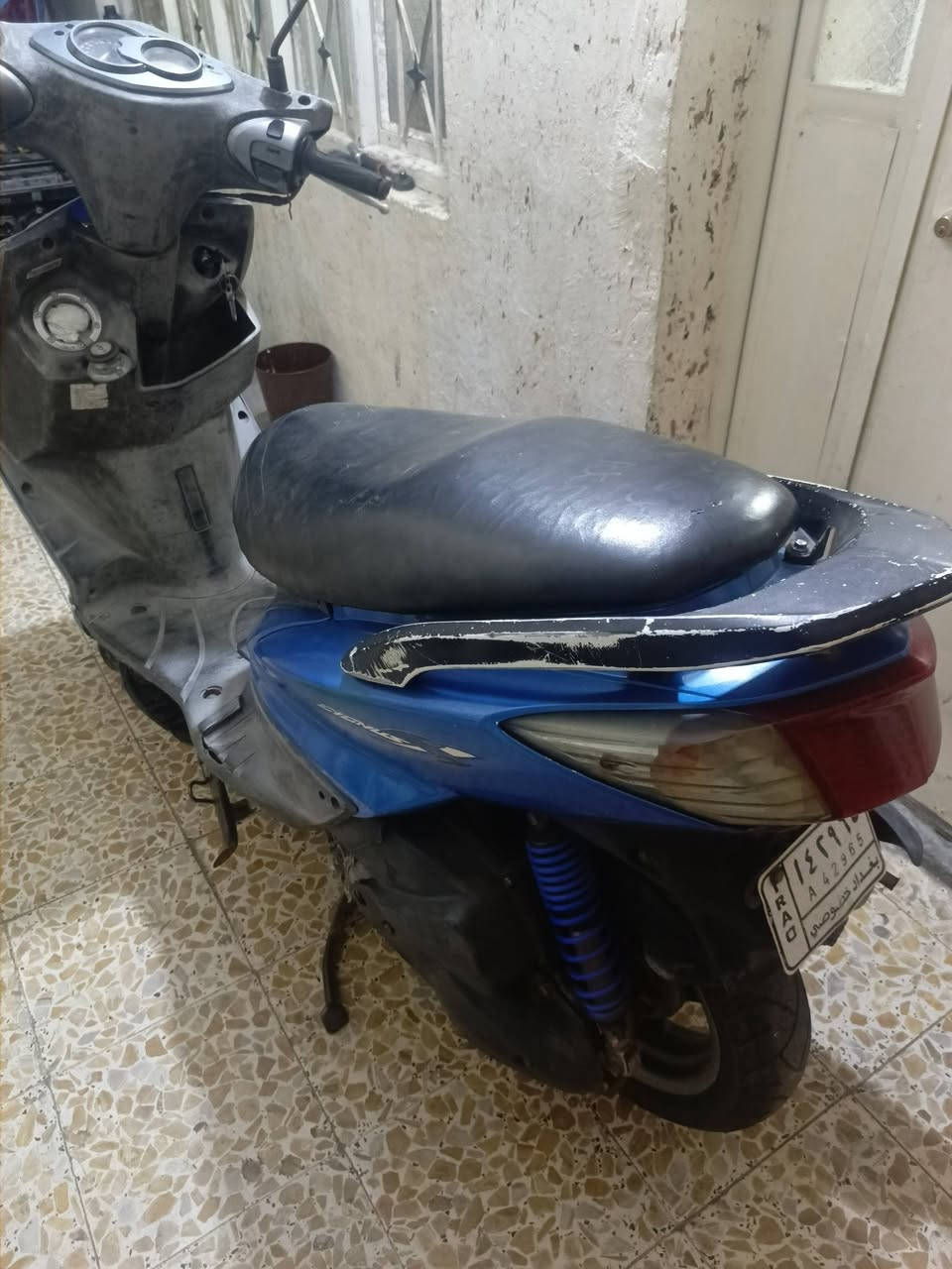 السلام عليكم سكنس فحل للبيع دراجه تشتغل بس تتاخر لاتبخير ولاتنقيط ابيعها كوم حديد ب 350 وبيها مجال جماعه 250/200 لا طبون استفسار واتساب فقط ***********
