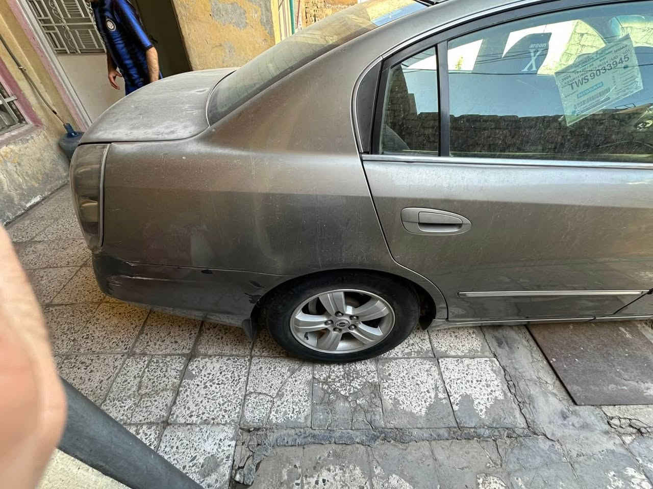 نيسان • ٢٠٠٦ • للبيع