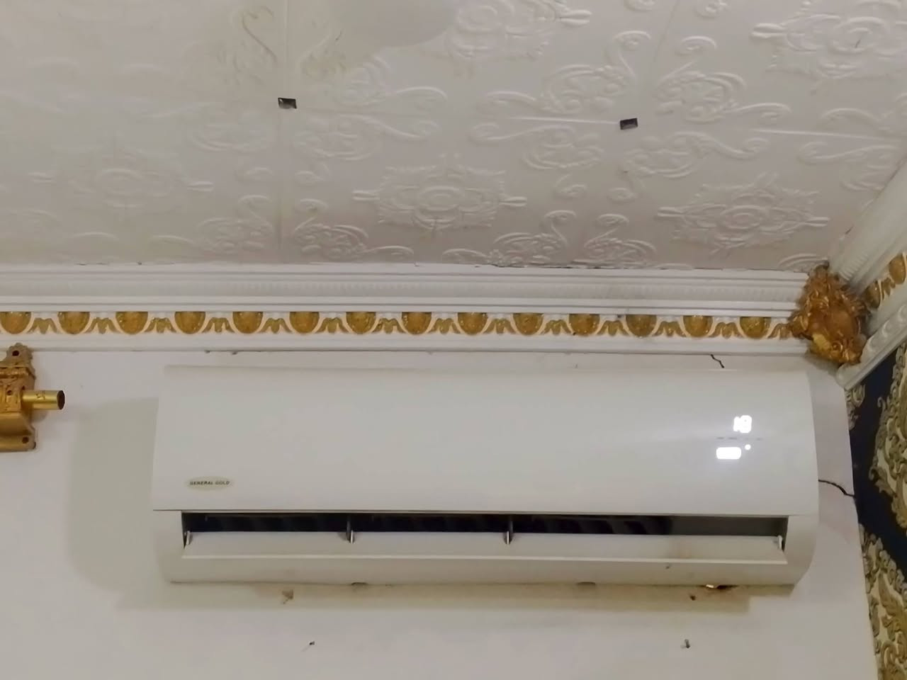 السلام عليكم يوجد لديناا سبلت مستخدم قليل الاستعمال  2 طن.  وب سعر مناسب ولي يريد يتواصل  على الرقم التالي --***********...
