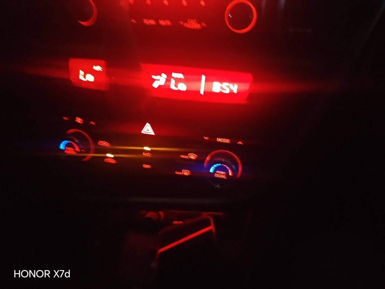 اوبتما ١٤
ماشيه ١١٠ حقيقي
بغداد
٢٤٠٠
فول بصمه
كامره ب المرايه
مناخ منفصل
اصبعين بارد بالنييد
شخط بالباب
وافحص وشوف
مكانه السماوه 
السعر ١٤٣ وبيه مجال قليل 
***********
