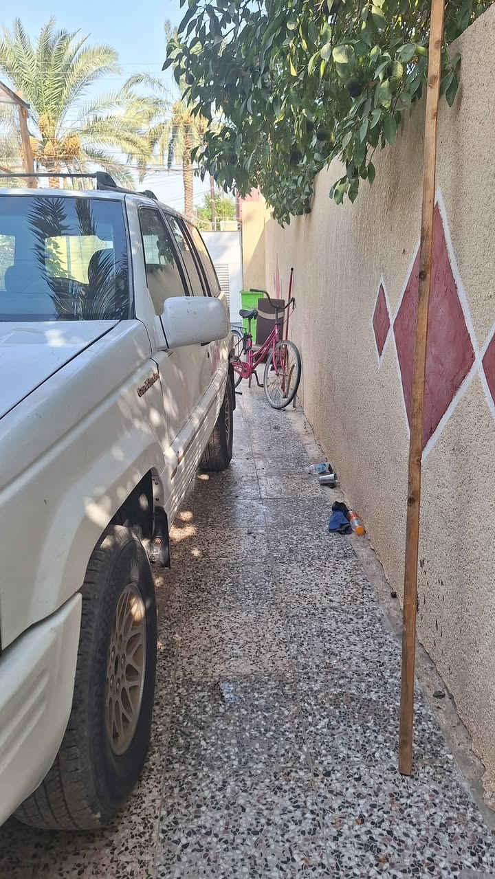 جيب شيروكي جراند موديل ١٩٩٥ رقم بغداد السياره بيها خيط تبخير التبريد بي ليك السعر 45 ورقه مكان السياره ناحية محمد سكران قرية التأميم قرب حسينية الراشدية رقم الهاتف ***********
