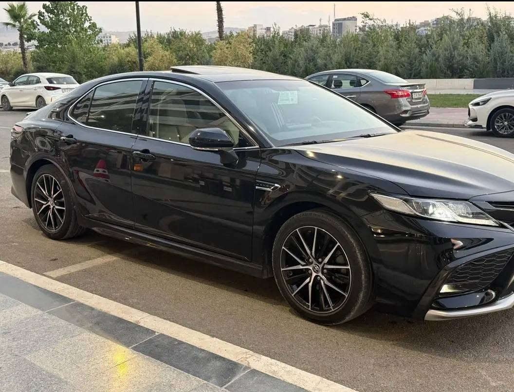 Toyota camry 2023
Mwasafat SE sharekae chihan
40 hazar roshtwa 
Be boyax be sard 
Sayaraka zor jwana 
***********
