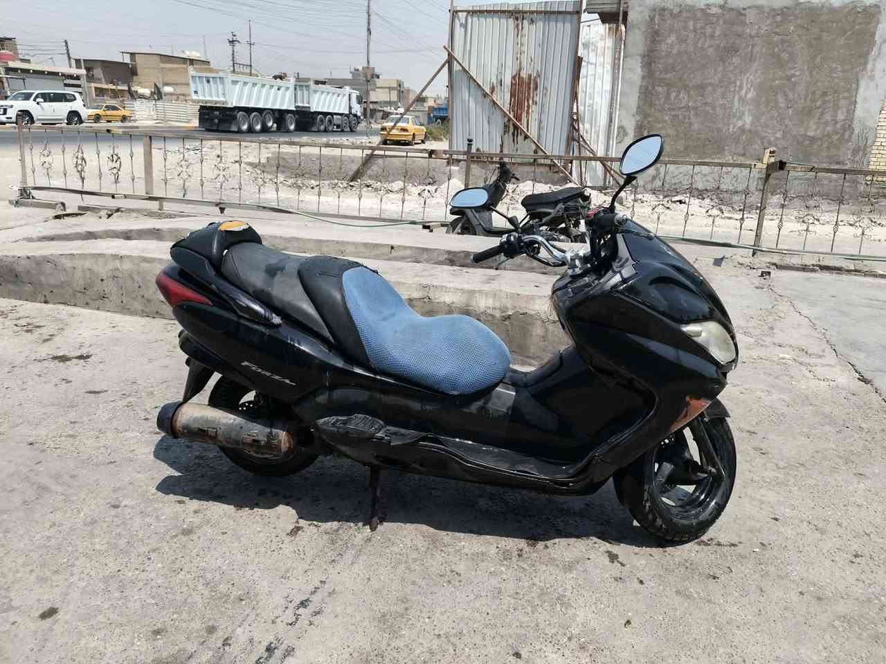 السلام عليكم دراجه للبيع فورزا 08 دراجه ماكينه خرسه كهربائيات شغاله مكاني بغداد العبيدي سعر 600 وبيها مجال حق الجيه ***********
