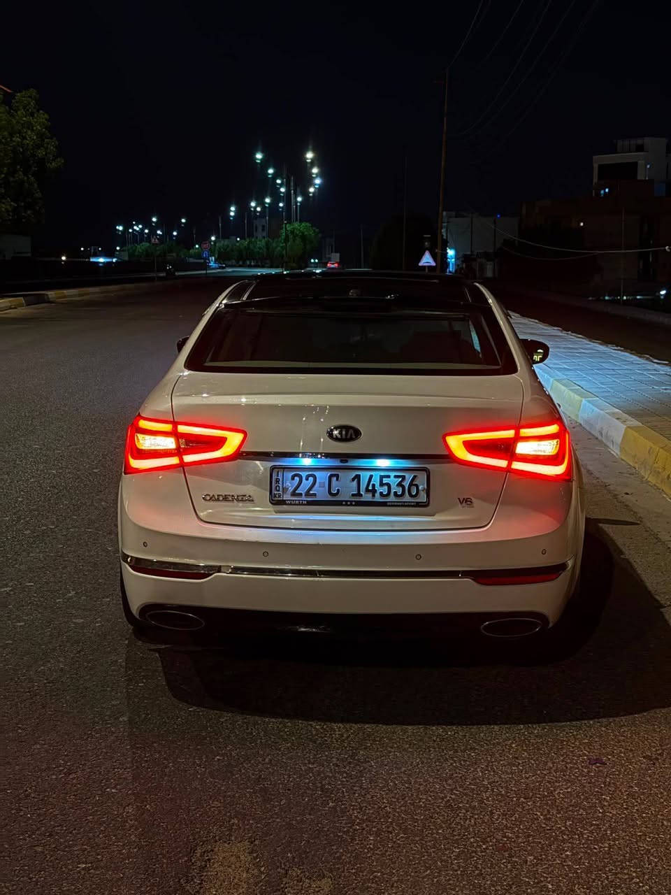 السلام عليكم
كيا كادنزا خليجي 2014 vip فول مواصفات رقم أربيل بيها قطعتين صبغ بدون دواخل جاملغ الخلفي والامامي فقط السياره 6سلندر تخم تاير تبريد حديدية كلها جديدة صدر أمامي خلفي ماشيه 190
السعر 130وبيها مجال 
***********
