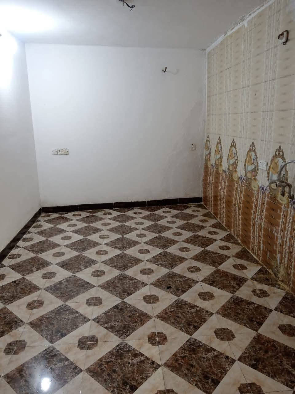 دار للبيع 220 متر  طابقين 📌  طابو صرف 👍🏻بأسم شخص واحد بيع بسعر مناسب
كركوك 📍 حي العروبه

📞 للاستفسار والتواصل (واتساب 📞 ***********
