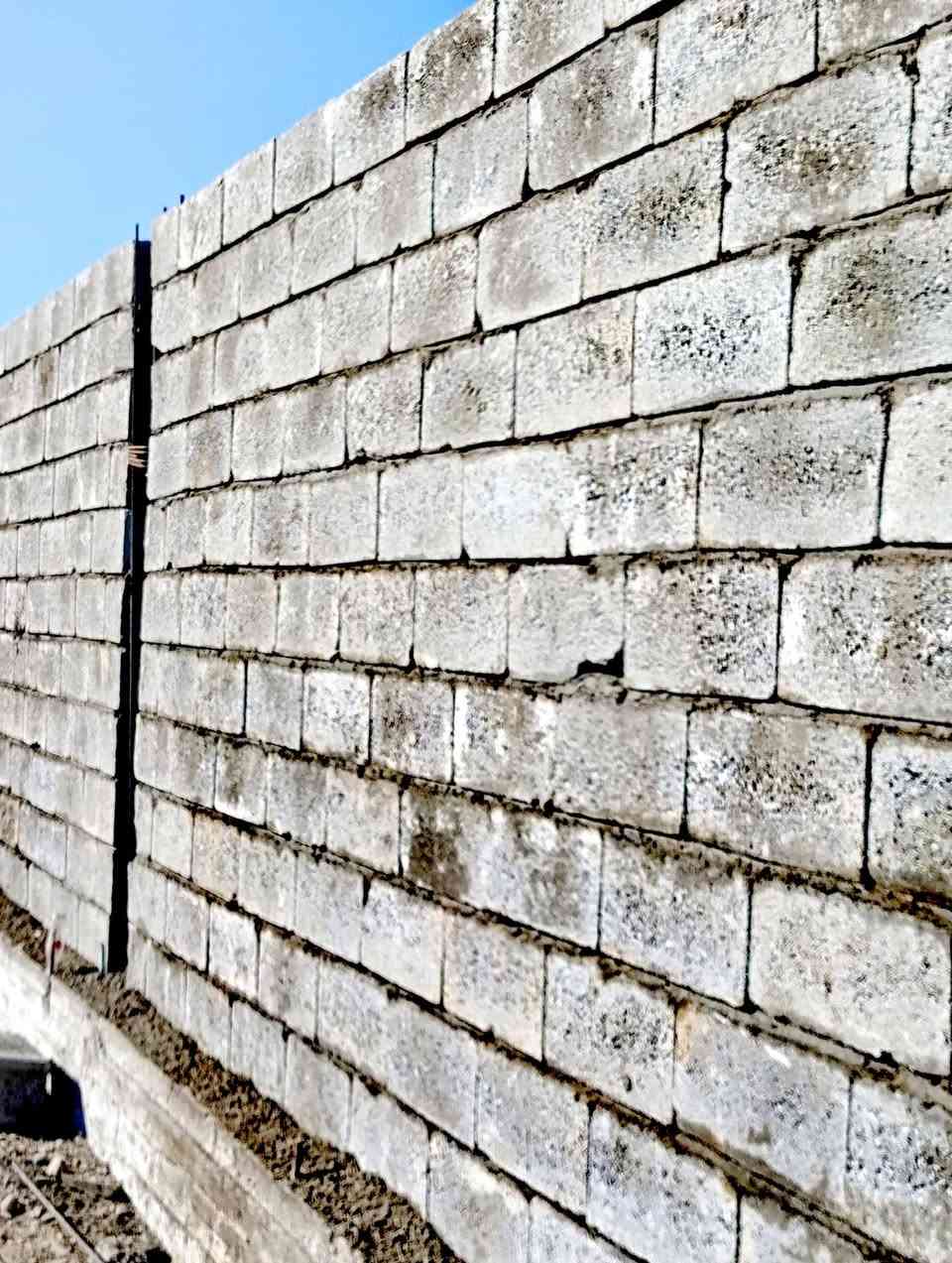 سلام عليكم خلفه بناء بلوك   ***********
