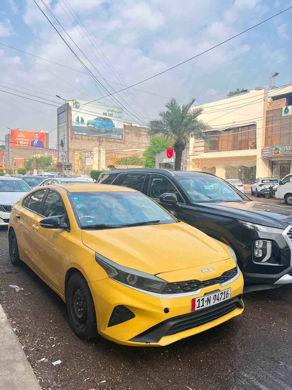 السلام عليكم
للبيع فورتي موديل 23 فئه الـLS العاديه معروفه موصفاتها بيها منظومه غاز انسى شي اسمى صرف وتايرات جدد ويل اسود جديد مكينه كير بلاديات برغي ممفتوح بيها صدر امامي خلفي جديد واصلي السياره كلش ناعمه لغد شاصي مكينه كير دواخل كله مكفول السياره حادثها جاملغات خلفي وبيها تكم مبدل فقط عرقجينه ليبل واحد رقم بغداد تحويل ثاني يوم عارضها ب115 وبيها مجال 
*********** مكاني الدوره
