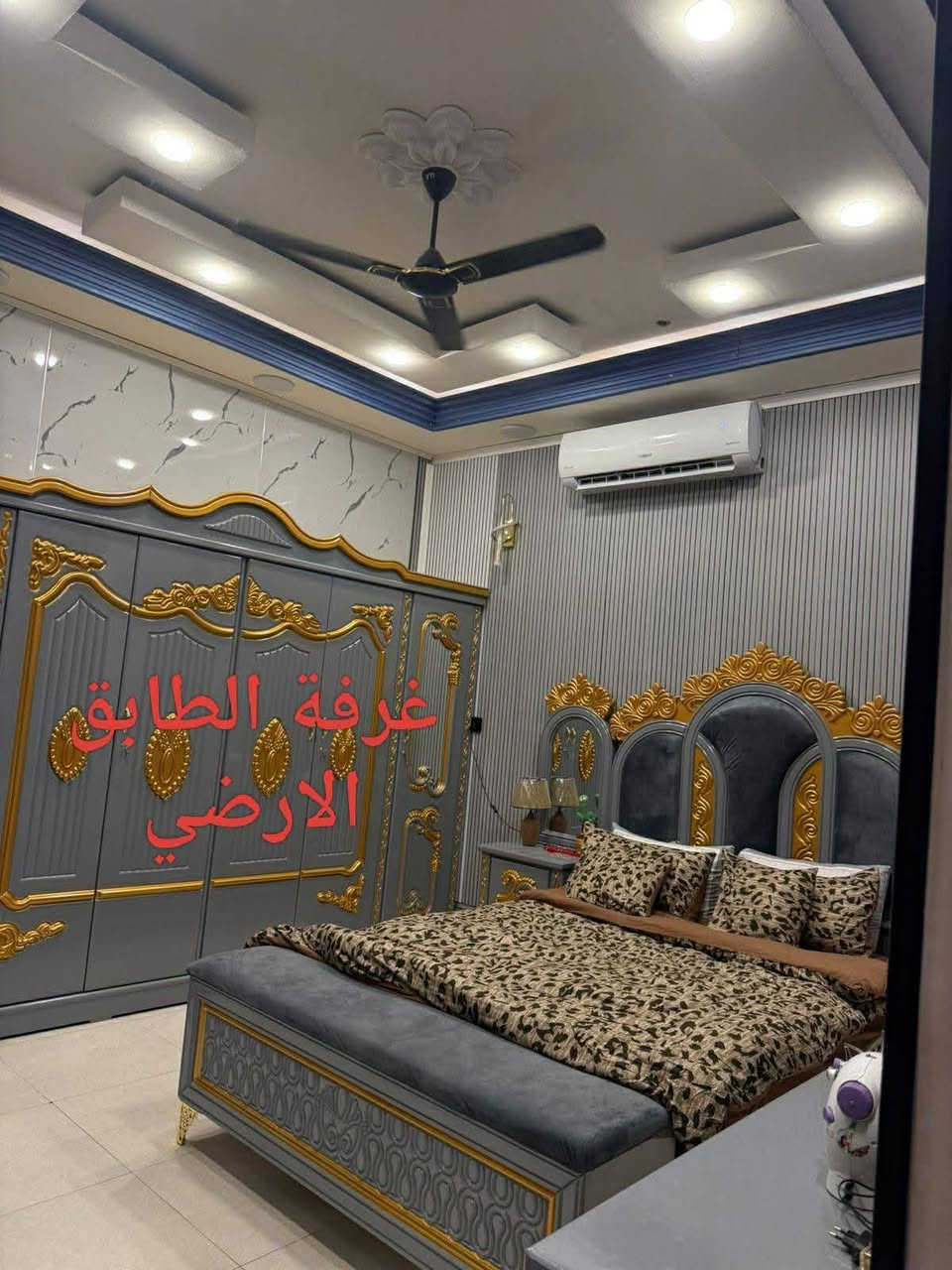 يالله دار للبيع بحي العسكري قرب سوك الصالحيه مساحه 100 متر ركن يتكون خمس غرف نوم صالتين ومطبخ واستقبال أو صحيان لاستفسار واتساب ***********
