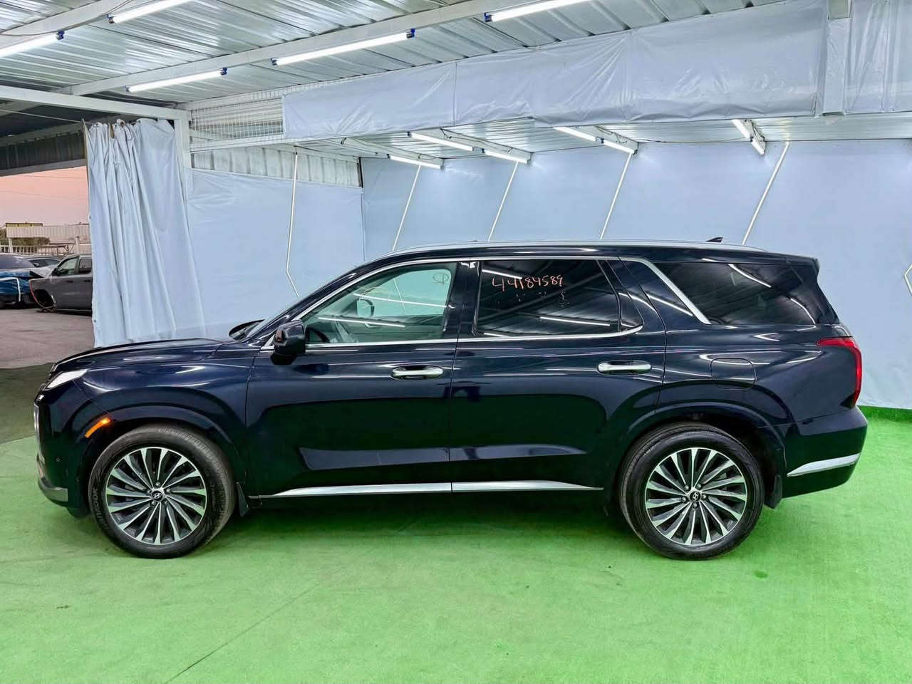🧿🧿🧿 يرجى قراءة الاعلان بشكل كامل 🧿🧿🧿
Hyundai Palisade Calligraphy ..2024 .. 

     👈🏻👈🏻👈🏻 هونداي / بلسايد / بانزين 👉🏻👉🏻👉🏻

  ♦️ السيارة موجودة في بغداد الوزيرية او الكرادة ♦️ 

                  ملاحظة : مرقم على كتاب شهداء

           ♦️ رقم شاصيها من ضمن الصور  ♦️ 

         

موديل :-2024 
لون :- ازرق او نيلي  
قوة المحرك :- 3.8 GDi بانزين 
عداد المسافات :- 22880 mi
عدد المقاعد :- 7 مقعد نظام سياحي 
مواصفات السيارة :-Calligraphy

                 🚗 ضرر السيارة واضح مع صور   🚗 

الاضافات :- 👇🏻👇🏻👇🏻👇🏻👇🏻👇🏻👇🏻👇🏻👇🏻👇🏻👇🏻👇🏻 

♦️ شاشة نفكيشن 
♦️ تحكم سرعة 
♦️ تحكم مسجل 
♦️ رادار امامي 
♦️ حساس تغيير مسار 
♦️ لايت زنون 
♦️ كشافات اماميه 
♦️ داخل جلد ابيض    
♦️ تدفئه مقاعد 
♦️ تبريد مقاعد 
♦️ حساسات 360 درجة 
♦️ اشارة جانبية 
♦️ نظام نقطة عمياء 
♦️ فتحة سقف  
♦️ بانوراما سقف 
♦️ تبريد 3 قطع 
♦️ بردات ابواب خلفية 
♦️ اوتو بارك 
♦️ هاند بريك بصمة 
♦️ اوتو هولد 
♦️ مقاعد كهربائية 
♦️ شاحن وايرلس 
♦️ كامرات محيطية 360 درجة 
♦️ حساسات 360 درجة 
♦️ صندوق كهربائي 
♦️ مساج مقاعد امامية 
♦️ نظام اصطفاف الي 
♦️ تدفئة مقود 
 

و المزيد من الاضافات في عالم ( PALISADE ) 

           🚘 ضرر السيارة كما هو موضح بصور 🚘 
       قبق صندوق + جاملغ + بنيد مصبوغات 
                        بدون ايرباك بدون دواخل 

         🚦🚦🚦السعرعلى الخاص فقط  🚦🚦🚦🚦
🔺🔺🔺🔺🔺🔺🔺🔺🔺🔺🔺🔺🔺🔺🔺🔺

الاستفسار على رقم :

*********** حيدر ابو فاطمه 

0791401931حيدر ابو فاطمه
