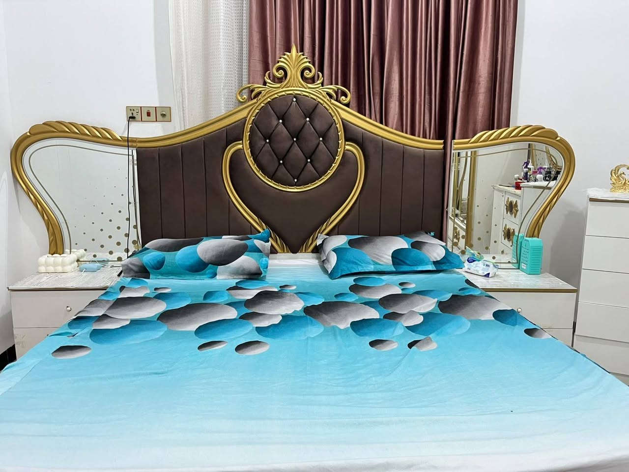 غرفه تركي نظيفه الكنتور ٣ باب اسلايت لبيع بسعر مناسب 
صاحب الغرفه هاذ الرقم مالته انا مكلف بنشره ***********
