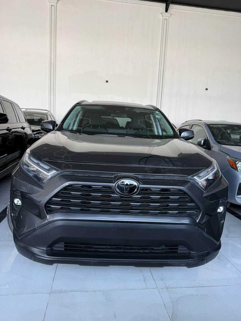 Toyota Rav xle premium 2024

فول مواصفات 
كاميرا خلفيه
حساسات
رادار امامي و خلفي و جانبي
تحديد مسار
صنوق كهربائي
ماشيه ٢٤ الف

محرك ٤ سلندر حجم ٢.٥

حادث جاملغ سائق و شبر بل بونيت صبغ

ارباكات سليمه

شرط رقم

كهرباي و محرك كير بشرط

سعر ٢٤٠$
مكان اربيل 

رقم تلفون *********** أربيل, العراق
