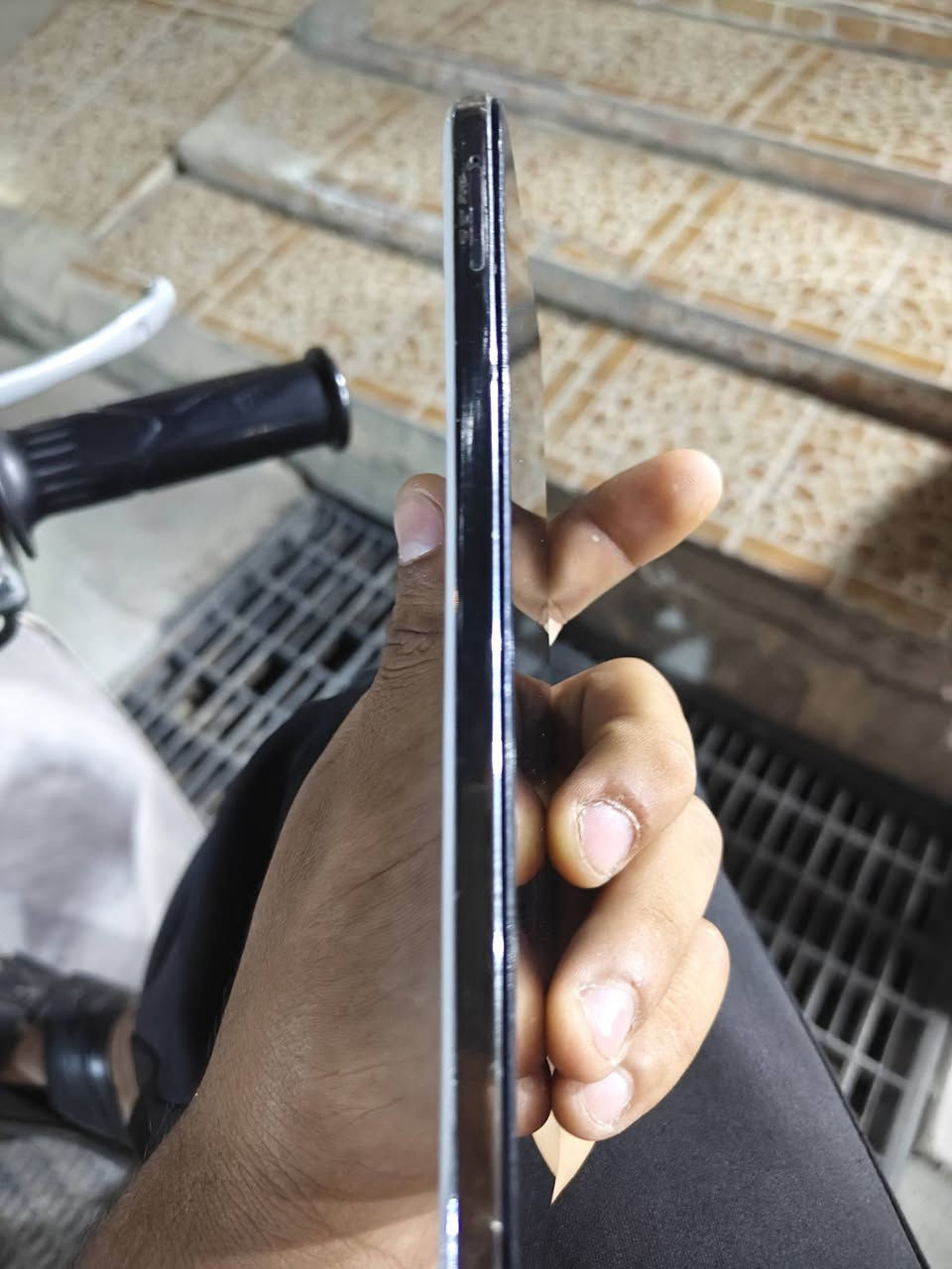 سلام عليكم جهاز فيفو 29 كامره بيها خلل ذاكره 6500 ذاكره 256 للبيع او مراوس شعندك نزل مكاني كوت انوار صدر رقم *********** سعر خاص
