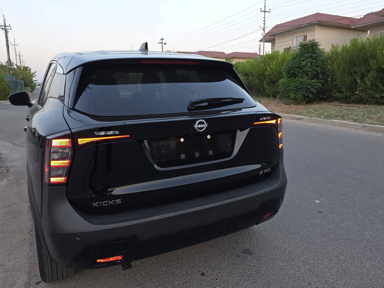نيسان كيكس 2025 sv AWD
فول مواصفات عدا الفتحة
بدون صبغ فقط مكانين تكحيل وتصليح pdr
بدون ارباك بدون دواخل 
كير محرك كهربائيات بشرط 
ماشية 6 الف كم فقط يعتبر زيرو 
شغال 
شاشة كبيرة 
شحن موبايل  وايرليس 
ويل كروم 
بصمة ابواب 
دبل اكسل 
كشنات هيتر 
ستيرن هيتر 
رقم شاصي موجود بالصور 
مكان السيارة اربيل وتترقم شمالي فقط 
للاستفسار عالواتس اب رجاءا 
***********
