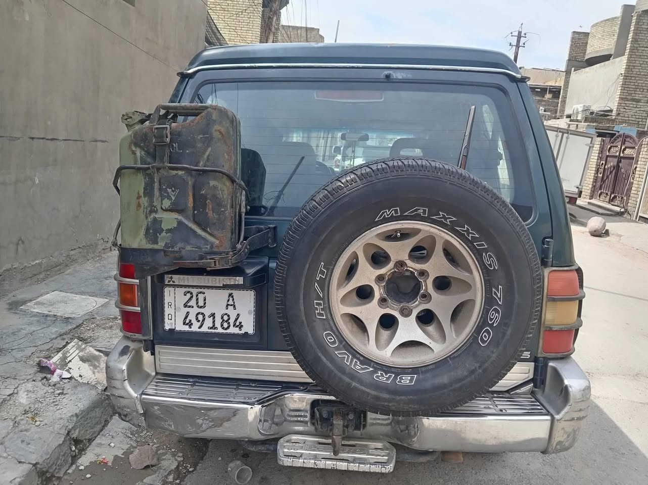 سلام عليكم باجيرو موديل ٩٨ رقم ديالى نكليزي بسمي مكينه بلاديه 6v نظيفه لاتبخير ولاتنقيص صدرها نظيف دوشمه نظيفه كهربايتها كله شغاله سياره بلاديه بدون صبغ دفع رباعي سنتر لك ٥ بيبان العنوان بغداد مدينة الصدر الاورفلي رقم الهاتف *********** السعر ٥٠ وبيها مجال شي بسيط منظومات التبريد كامله
