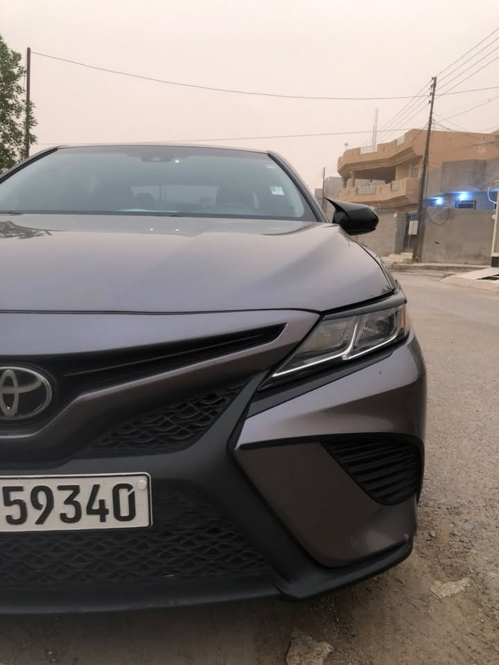 السلام عليكم
من رخصة الادمن 
‏Toyota Camry SE Plus 2018 
مرقم أربيل تحويل مباشر
محرك  2500 
4 سلندر
اللون نفطي
المواصفات/// 
فول بس مو بصمة تشغيل
سلايد روف 
ويل كروف
داخل جلد رصاصي
كشن كهربائي
تحذير مغادرة المسار
تحذير من الاصطدام الامامي
رادار أمامي 
توقف ذاتي
تحديد مسار
مثبت سرعه
نقاط عمياء
تحكم ستيرن كامل
تبريد ثلج
شفتات بالستيرن
كاميرا خلفيه
شاشه كبيره 
مرايه تعتيم ذاتي
لايتات امامي زنون بلادي
ارباكات بركة
وبعد هواي مواصفات بيهة 
السياره جاهزه اي نقص مابيها
السيارة كلين تايتل 
وارد امريكي 
للاستفسار ومعرفة السعر 
الاتصال على الرقم 
***********
السعر المطلوب 185
