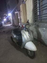 دراجة ياماها فينو 140cc نكرة سلف شرط  بيه لايت زنون هورن شغال وستاند ت...