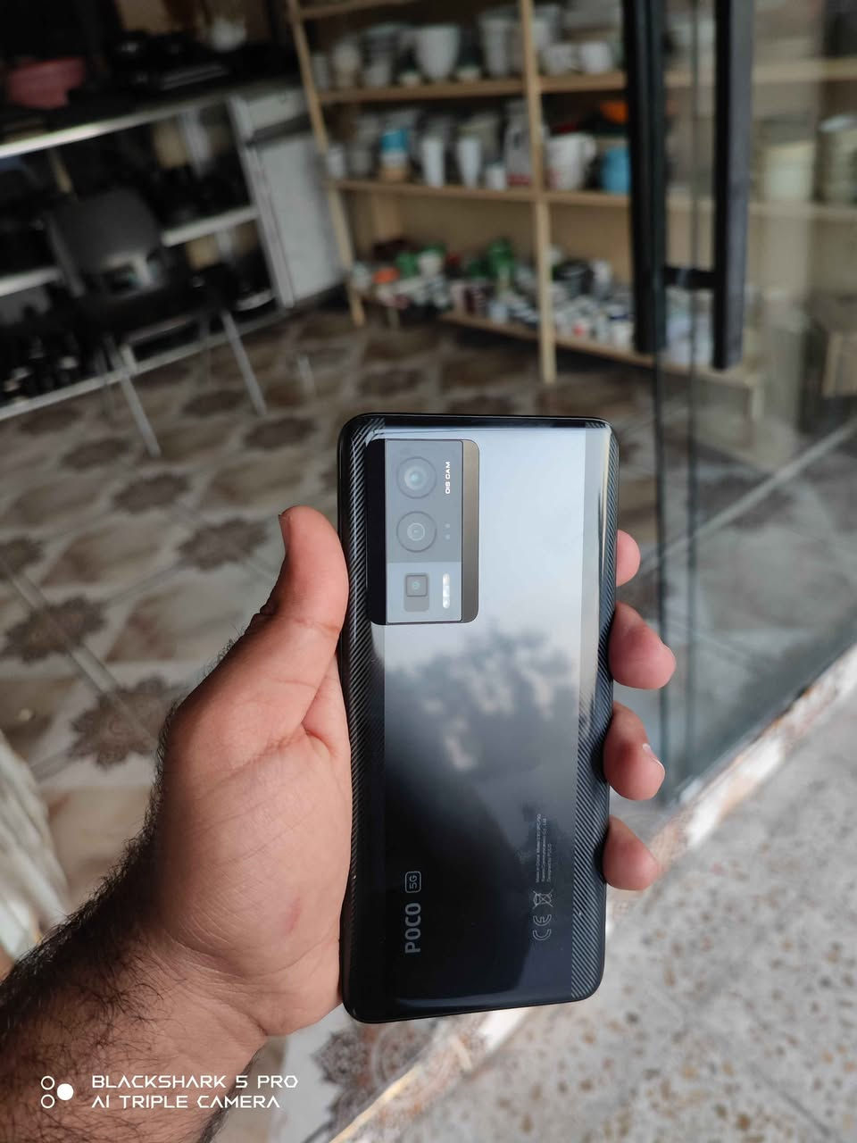 Poco F5 Pro
100%100 xawen 
2 sem global
Kaml ashya
Be keshaya shuxti nya hamu gyani bashart
512GB
Shasha 120Hz
Pubg 120Fbs 
Nrxi 390 w majale kam
La karkukm gayandn haya bo hamu shwene
***********
...........
بوكو اف 5 برو
ذاكرة512
بحالة الوكالة
كامل ملحقات
شاشة120هيرتز
بوبجي يدعم 120 اف بي اس
شخط مابي ومكفول من كل شي
390الف ومجال بسيط
***********
مكاني كركوك توصيل متوفر لكل عراق كركوك, العراق

نص مكتوب في الصور:
- BLACKSHARK 5 PRO
- AI TRIPLE CAMERA
- BLACKSHARK 5 PRO AI TRIPLE CAMERA