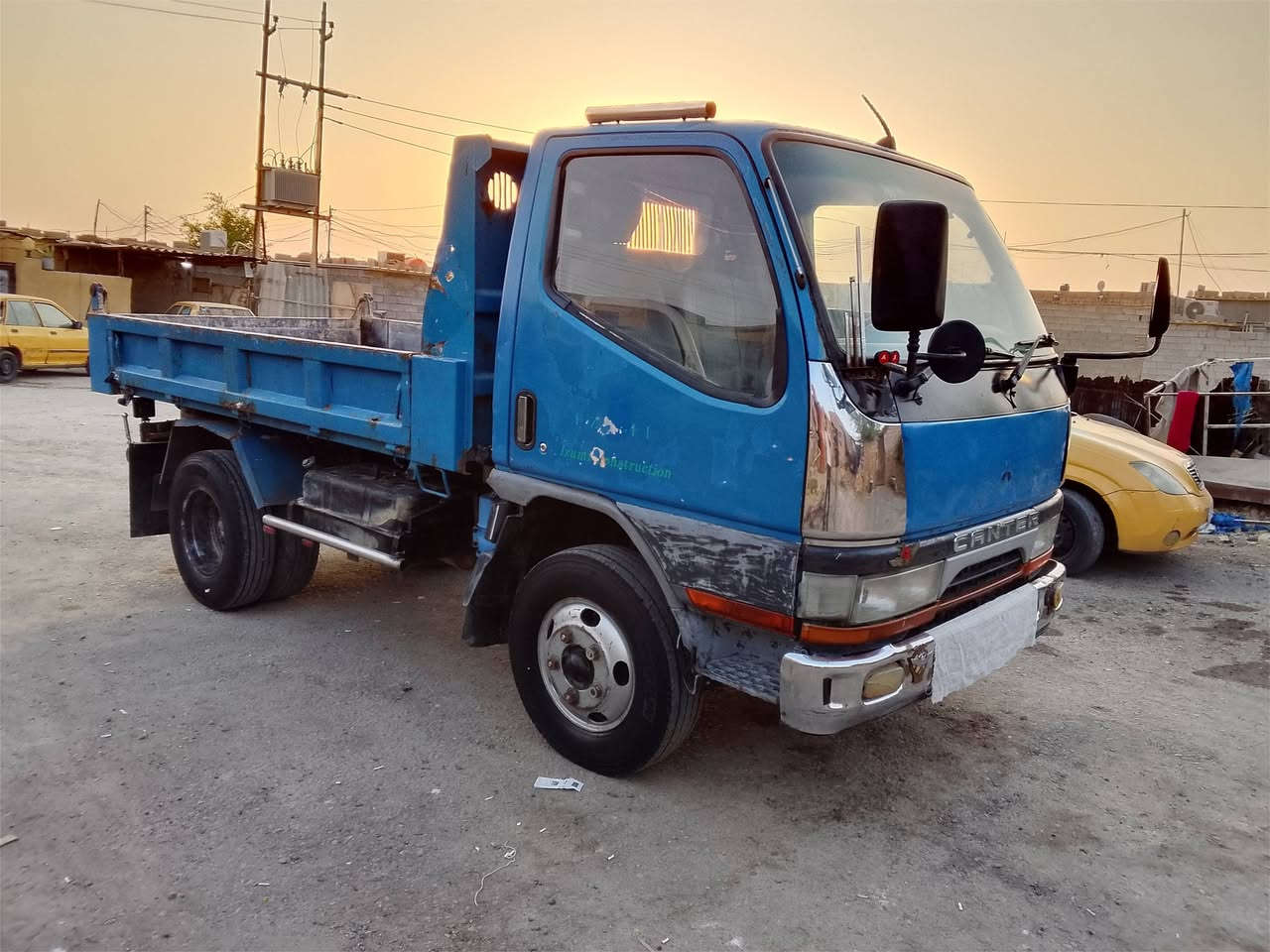 للبيع كنتر قلاب  ميتسيبوشي 
رقم بصره انكليزي تحويل ثاني يوم 
موديل 1996 مكينه وكير وشاصي كفاله 
العنوان ميسان العماره للاستفسار على الرقم ***********
