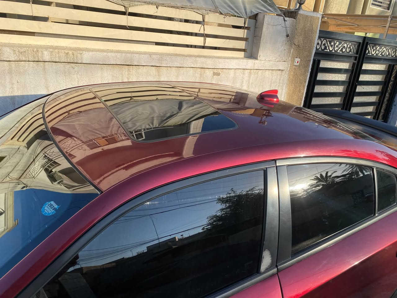 السلام عليكم
دودج جارجر للبيع 
موديل ٢٠١٨ GT فول ١/١ فور ويل (ملغي)
سته سلندر V6 مكفول
فتحه
شاشة كبيره / كار بلاي
شفتات 
تحكمات 
كشنات خزن ميموري تدفئه / تبريد
رادار مري
حساسات
زينون
لد متغير
لغد شاصي مكفول
كير مكفول
اكسل مكفول
صدر امامي خلفي جديد
تايرات جديده 
صور الحادث مرفق بالمنشور 
السعر ١٧٠ 
للاتصال ع واتس اب ***********
