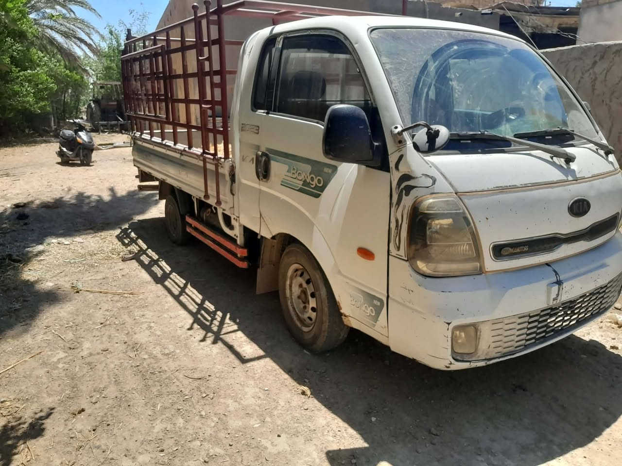 السلام عليكم
كيه بومه مديل ٢٠١٥ 
السعر 40 قفل 
تصال عل رقم باقي تفاصيل 
***********
مكان ديوانيه
