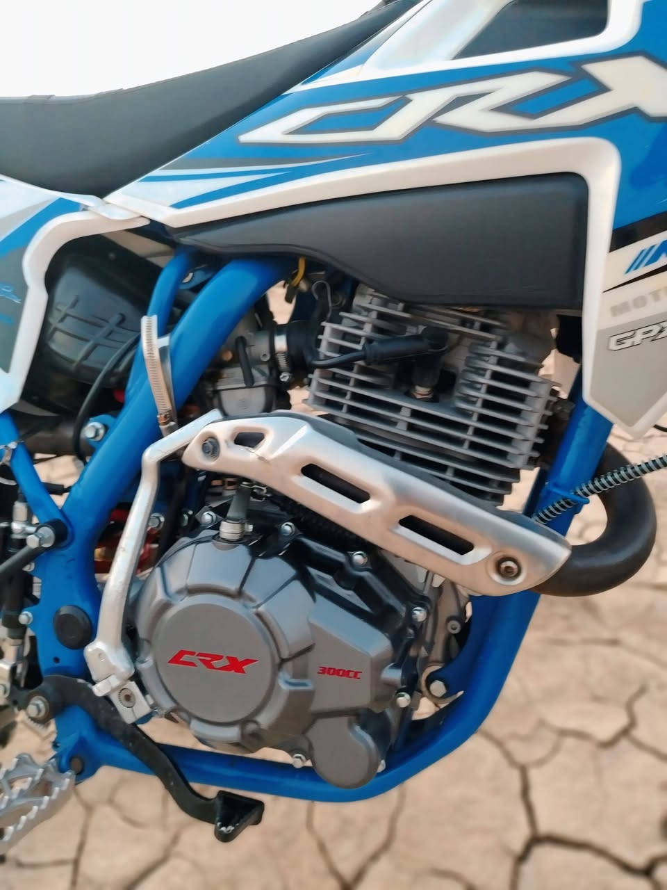 قفاز crx 2025 طالعه 2026 شهر الثالث دراجه فول مكفوله كفاله عامه من الشخط ومن التفيلس السعر 1500وبيه مجال مو شراي لاتخابر رحمه لاهلك دراجه وكيل  مكاني العماره تواصل واتساب او اتصل *********** الدراجه كلشي ششغال
