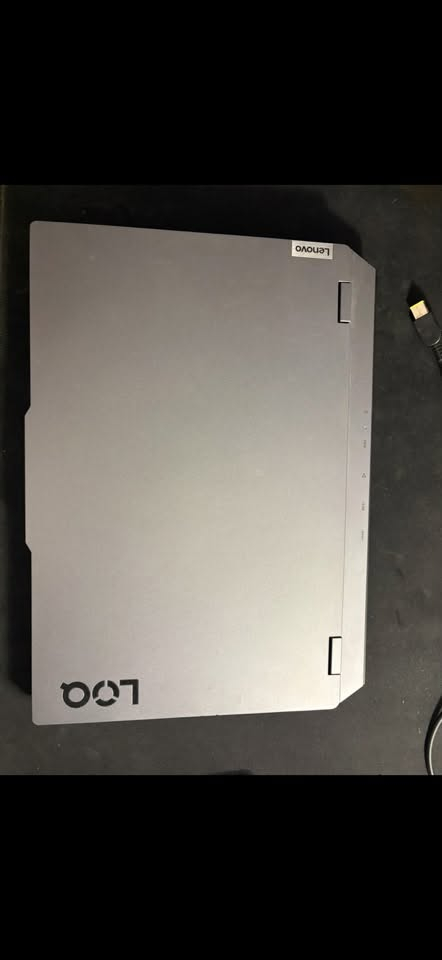 لابتوب لينوفو استعمال سنه فقط نظيف مع جميع
ملحقات
كارتون + شاحنه اصليه
Lenovo LOQ 15|RX9 المواصفات
17-13650HX
24GB DDR5 RAM
512GB NVMe M.2 Gen4 SSD
RTX 4060 8GB 115W
15.6" FHD IPS 144Hz
السعر مليون 250 او مراوس ويا ماك m3air 
رقم تواصل واتساب : ***********
: 
ا
