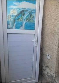 باب حمام 83*2 نضيف جدا السعر 50 الف بغداد حي الفرات قرب حي الجهاد 0771...