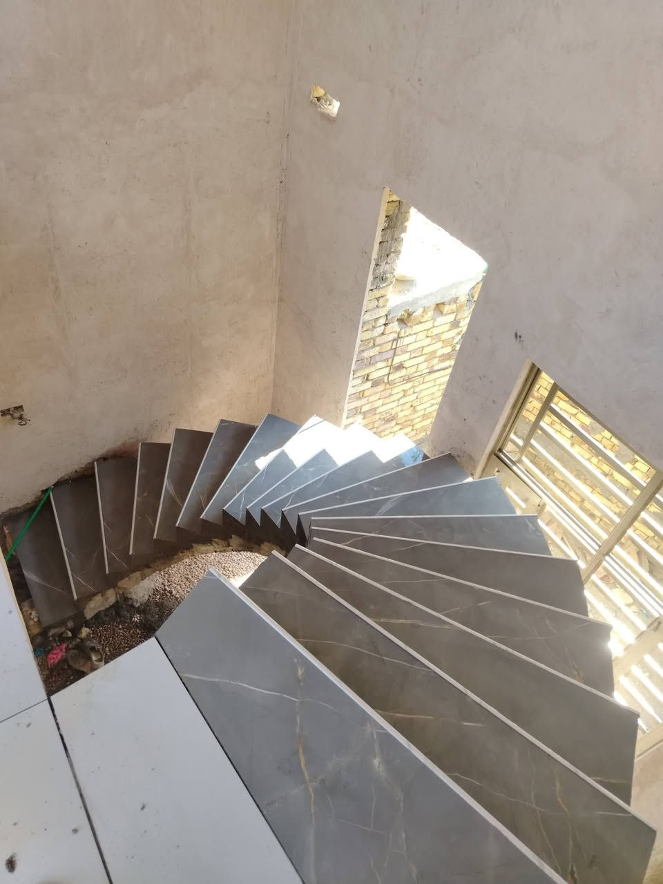أعمالنا في مدينة الحمزه الغربي
حسام السعيدي 
***********
