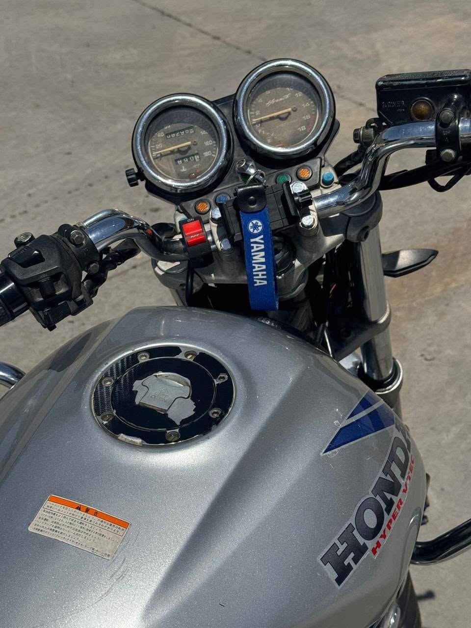 CB400cc
الدراجه هايبر 16ولف 
3️⃣2️⃣1️⃣ بطنشان
مفتوح كزكيت فقط 
مكانها صلاح الدين قضاء الضلوعيه 
وتساب أو تصال ***********
سعر  1و700

