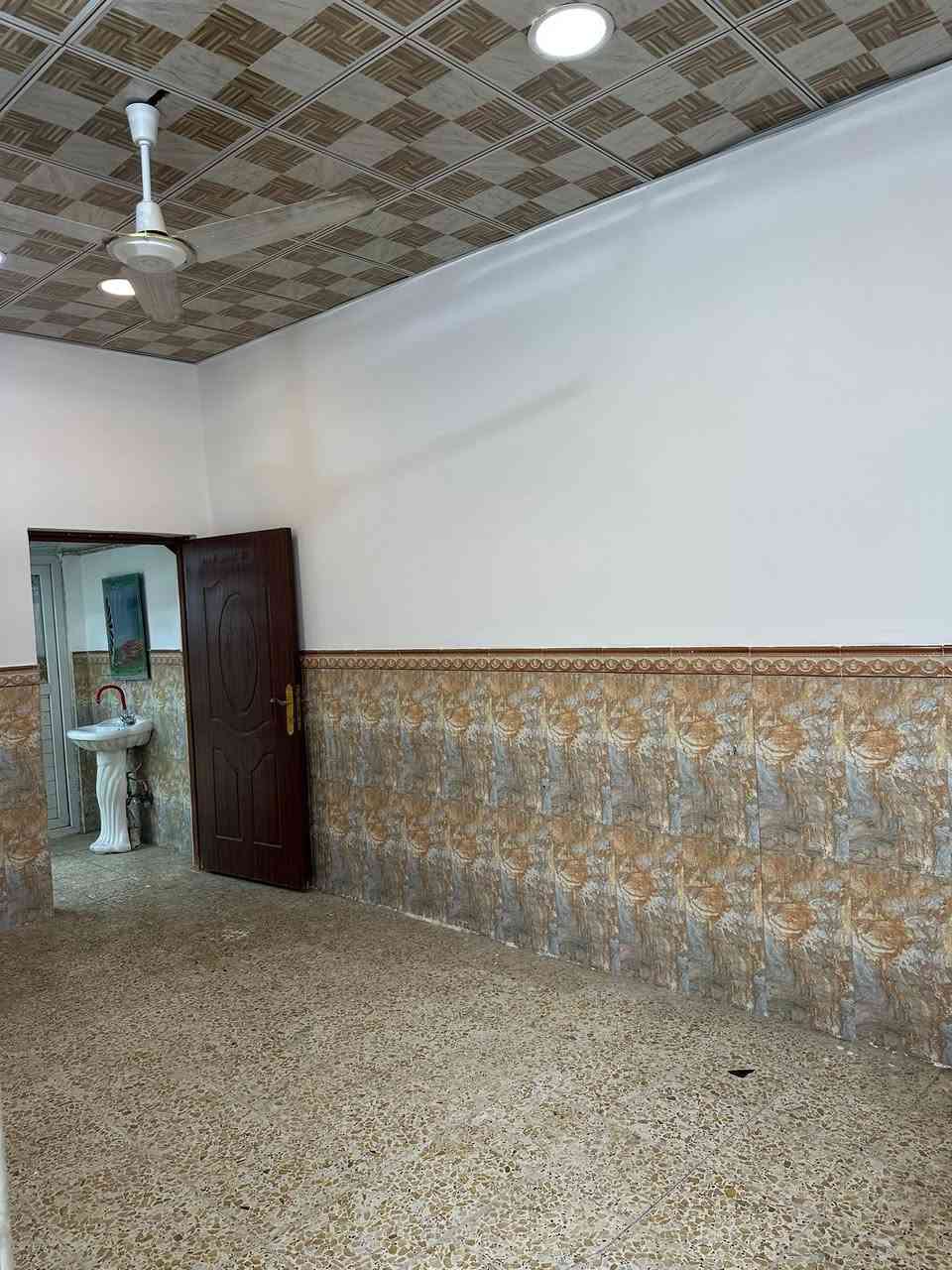 ‏يا الله بيت للبيع طابو ‏صرف نجف حي ميسان

‏قطاع 79.  الشريط. مساحة 50 متر  طابقين

‏طابق الأول  استقبال    صالة   مطبخ   صحيات

‏طابق الثاني  غرفة وصالة   السعر 73    مليون

‏وبي مجال   الاتصال   *********** 

‏***********   مكتب أبو حوراء الحسناوي العقار
"""""""""""""""""""""""""""""""""""""""""""""""""""

  ‏عنوان المكتب نجف حي ميسان مقابل السوق الأخير 

‏عندك عرصة أو بيت للبيع اتصل  أو مراجعة المكتب 

                    ‏بإدارة أبو حوراء الحسناوي ￼￼
