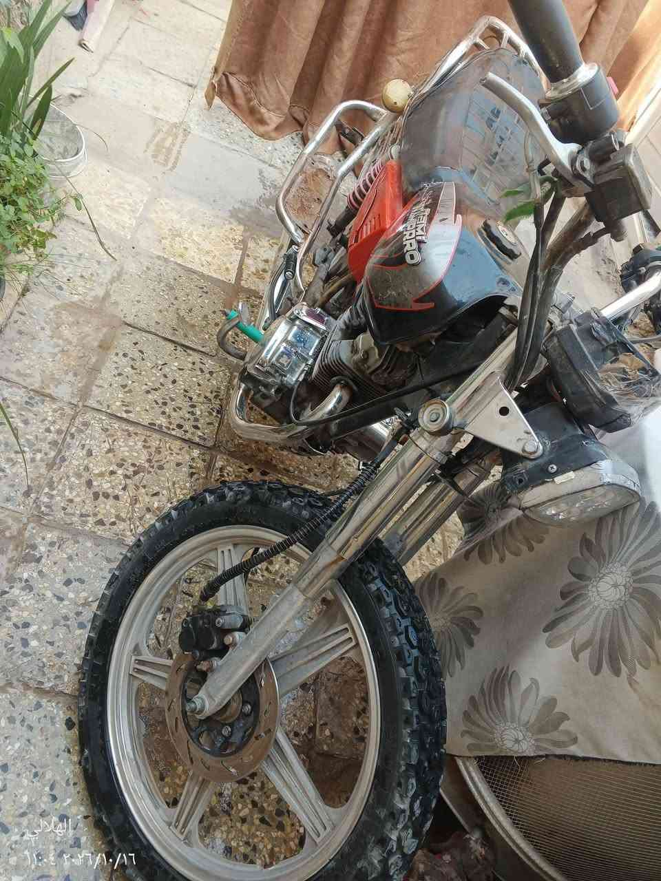 بدون اوراق • ٥ كير • محتاجه هندر
