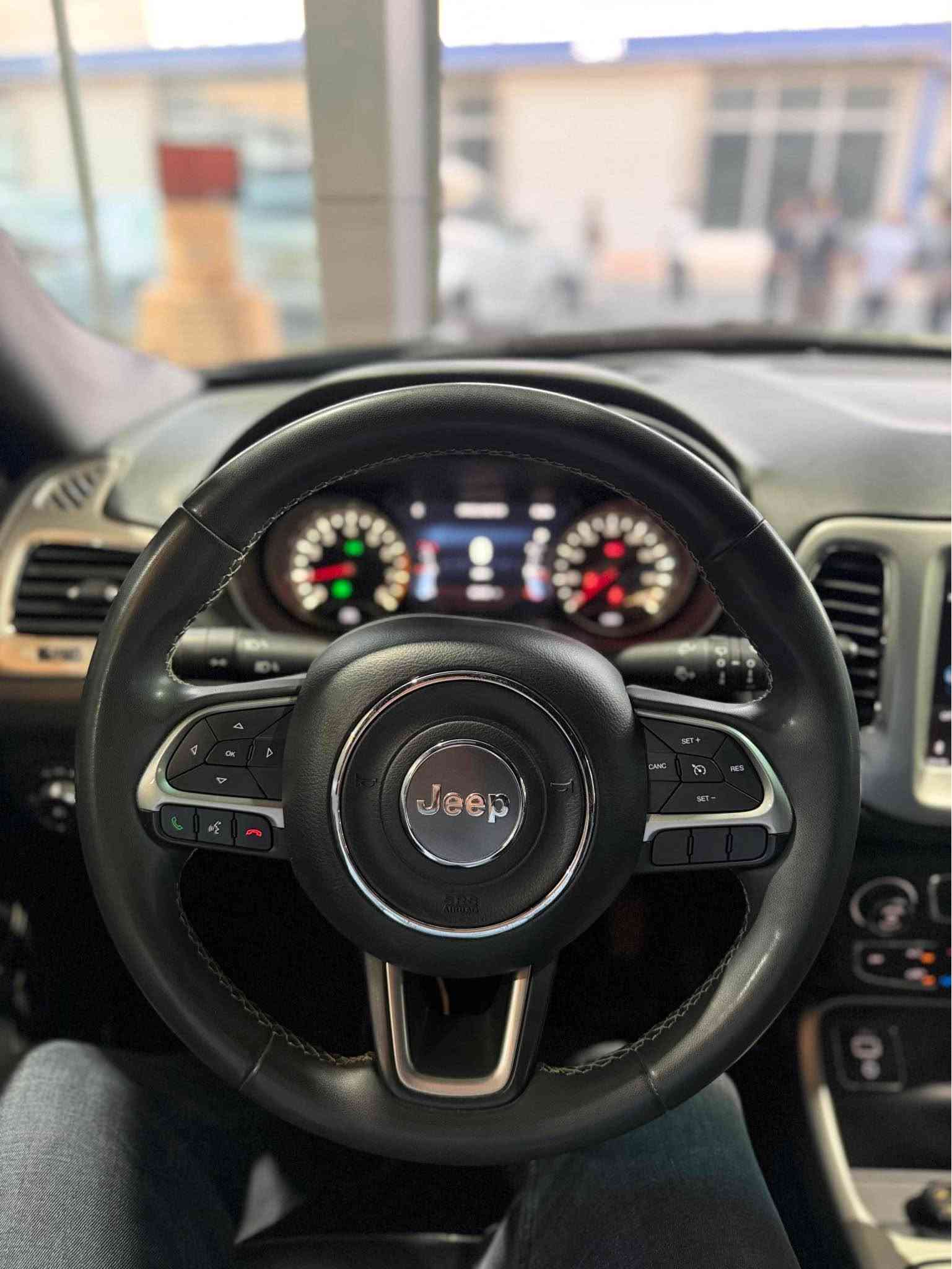 ✨ فروشتنی ئۆتۆمبێلی Jeep Compass ✨
ئۆتۆمبێلێکی زۆر خاوێن و ماڵیی بە ڕەنگێکی زۆر تایبەت و ڕەقەمی نوێ!  
مواسات و زانیارییەکان:
 جۆر: Jeep Compass  
 رەنگ: سەوزی میلیتاری / زەیتونی  
 ڕەقەم: [ڕەقەمی دهۆک] رقم و سنوى نوى كراوه
 ڕۆیشتوو: [٥٠ هزار مايل]
 دۆخی بەدەن (بۆیاخ): [يه ك بارجه بوياخ هه يه .]
 گێر و مەکینە: بەشەرت، بەبێ هەق و کێشەی تەکنیکی.
📲 بۆ زانیاری زیاتر و تاقیکردنەوە (تێست):
 ژمارەی پەیوەندی: [***********]
 واتسئەپ: ***********
 ناونیشان: [دهوك تيرمينال رقم ٥٤
سعر:١٢٨ ورقه و مجال سميل, دهوك
