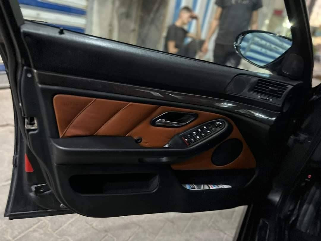 سلام عليكم للبيع BMW  صقر8 سلندر
544 دينمو مي 
مديل 2000 رقم بغداد انگليزي  مداور ثاني يوم مكينه وكير  وارد يابان ستوني شادهن جدد تخم تاير جديد حداديه جديد تبريد قطعتين  ويل  حجم 16
غرفه مشمشي برده خلفيه كهربائيه   السياره بيه كت  بنيد M وجاملقات ابو الفتحات وسبايدر خلفي  بلاد مري M اشاره دعاميات وره وكدام M. فتحه  لايتات اصل زنون  السياره مصبوغه عام جماليه مكفوله كفاله من ضربه مداور ثاني يوم  بغداد  سعر 115وبيه مجال بسيط مكان نجف للستفسار *********** السياره احله من الصوره
