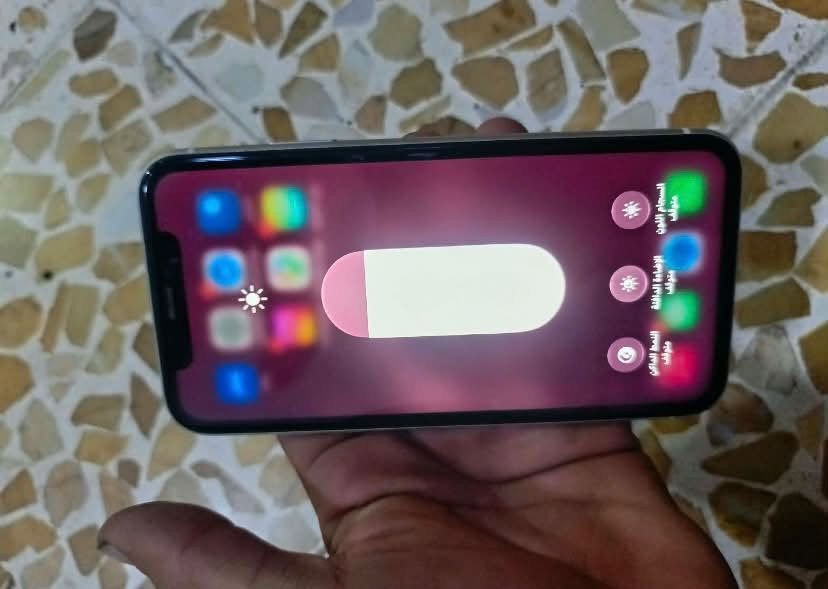 آيفون ١١ • ٦٤ • بطارية ٦٩٪
