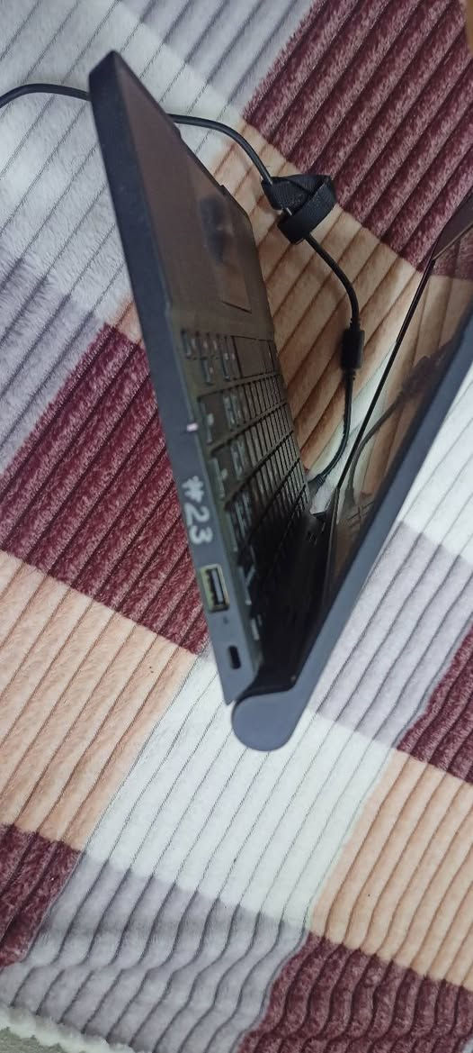 حاسبه مال دراسه تفيد للطلاب السعر ٥٠ الف وبيها مجال بسيط المكان بعقوبه السوامره قرب شارع خريسان
